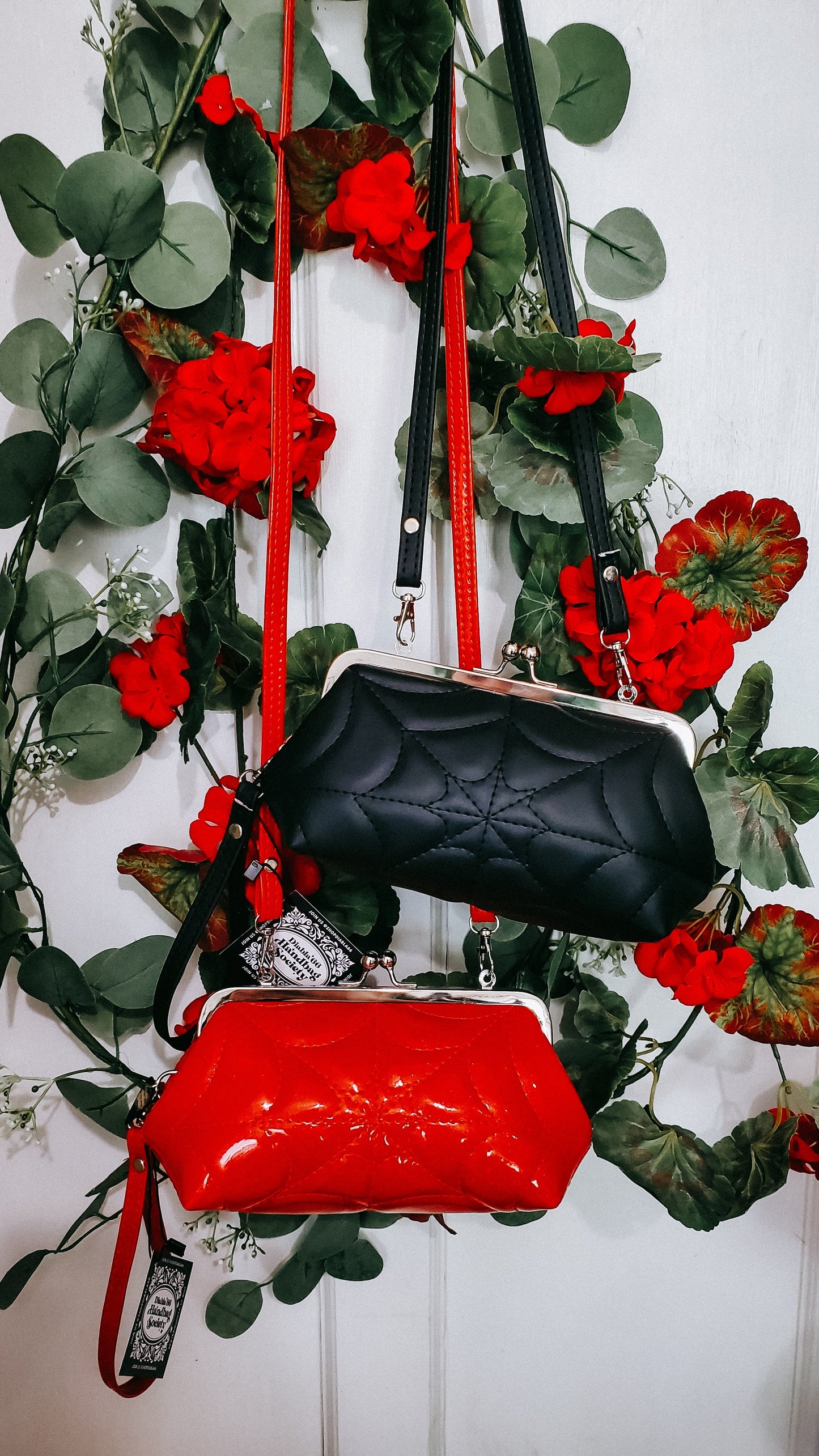 Black Glitter Spiderweb Mini Kisslock Bag