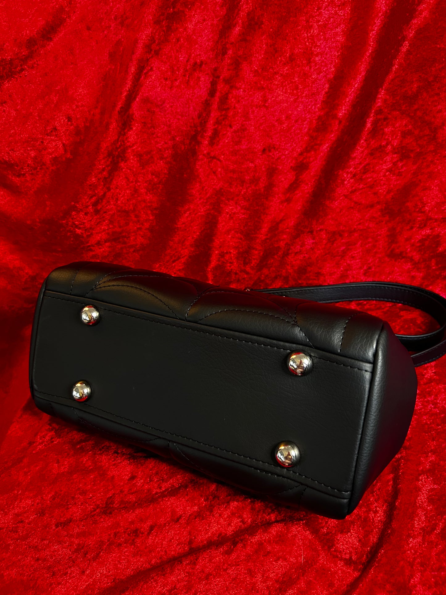 Black Spiderweb Large Kisslock Handbag