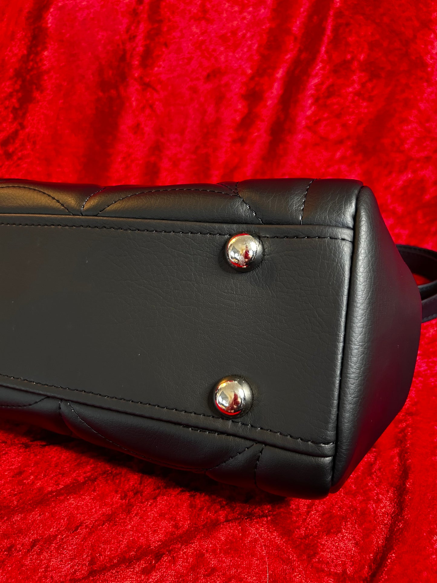 Black Spiderweb Large Kisslock Handbag