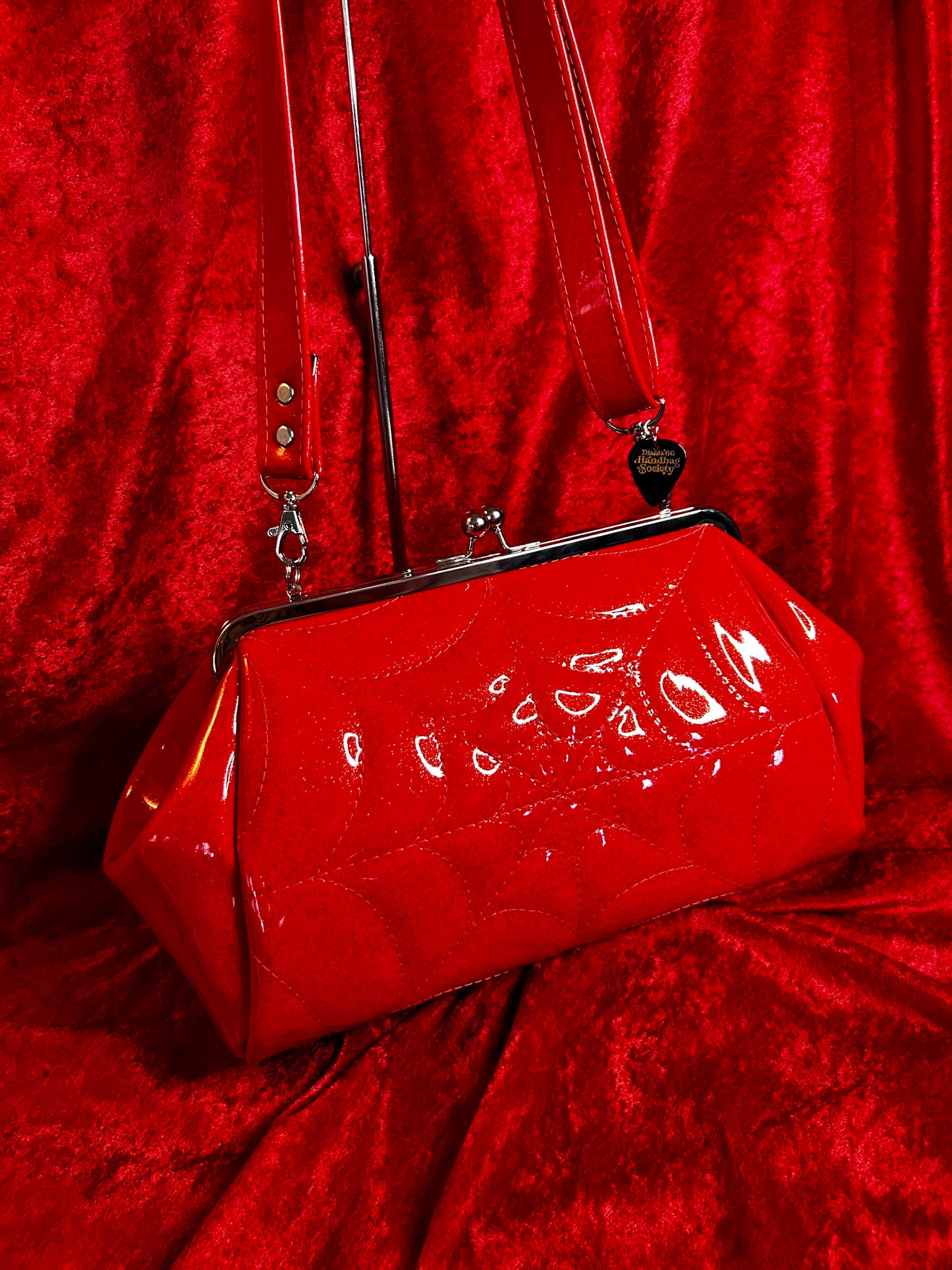 Red Spiderweb Large Kisslock Handbag