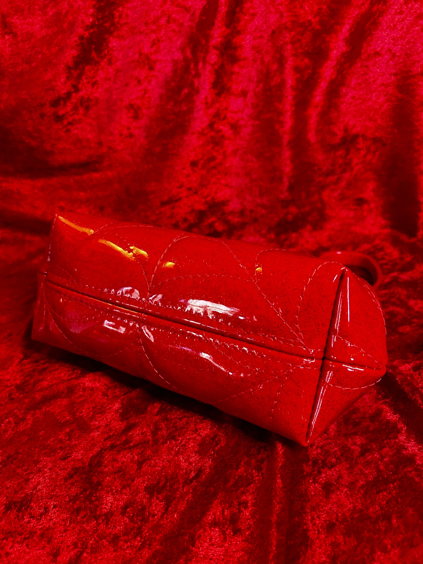 Red Spiderweb Mini Kisslock Bag