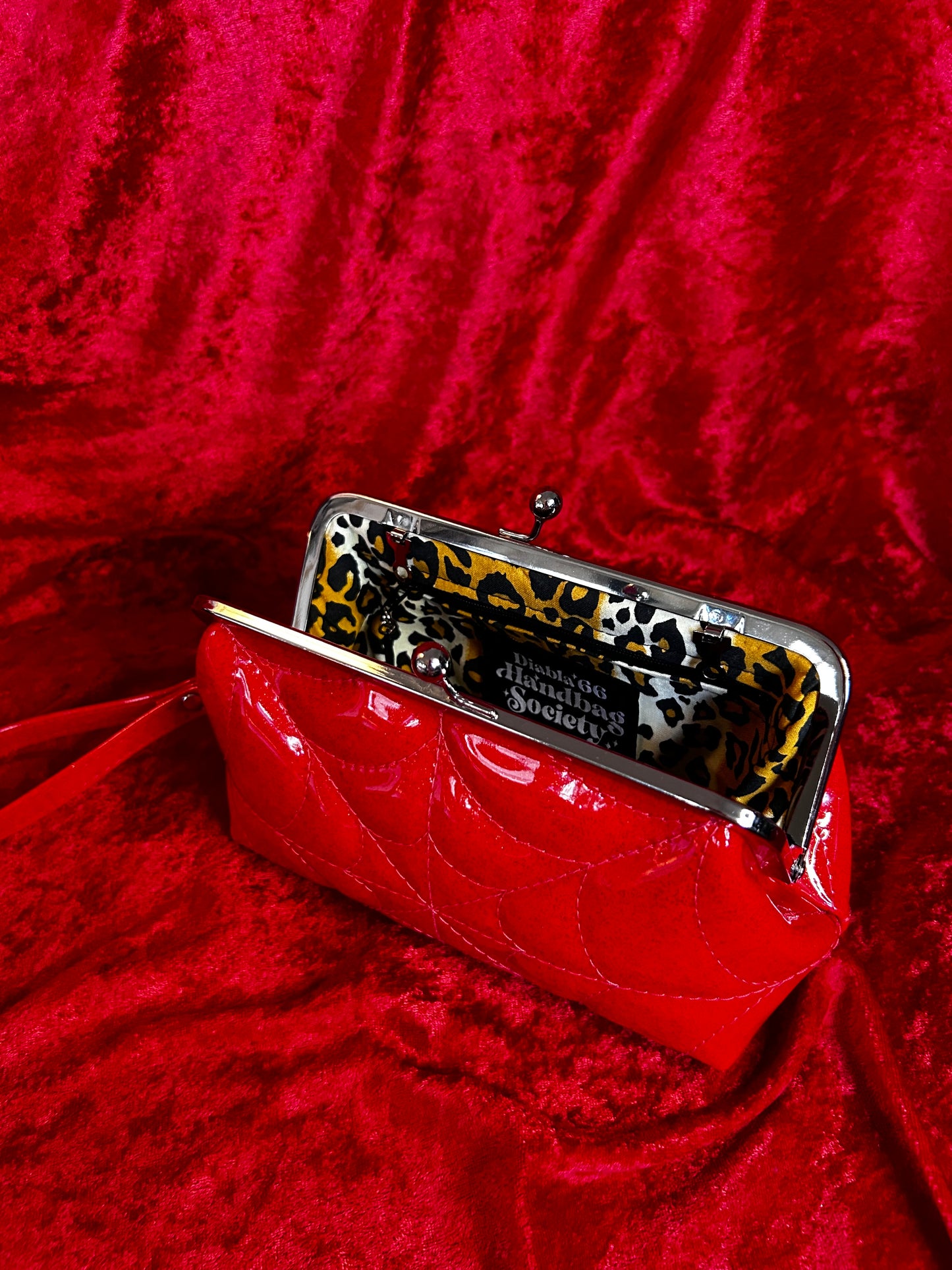 Red Spiderweb Mini Kisslock Bag