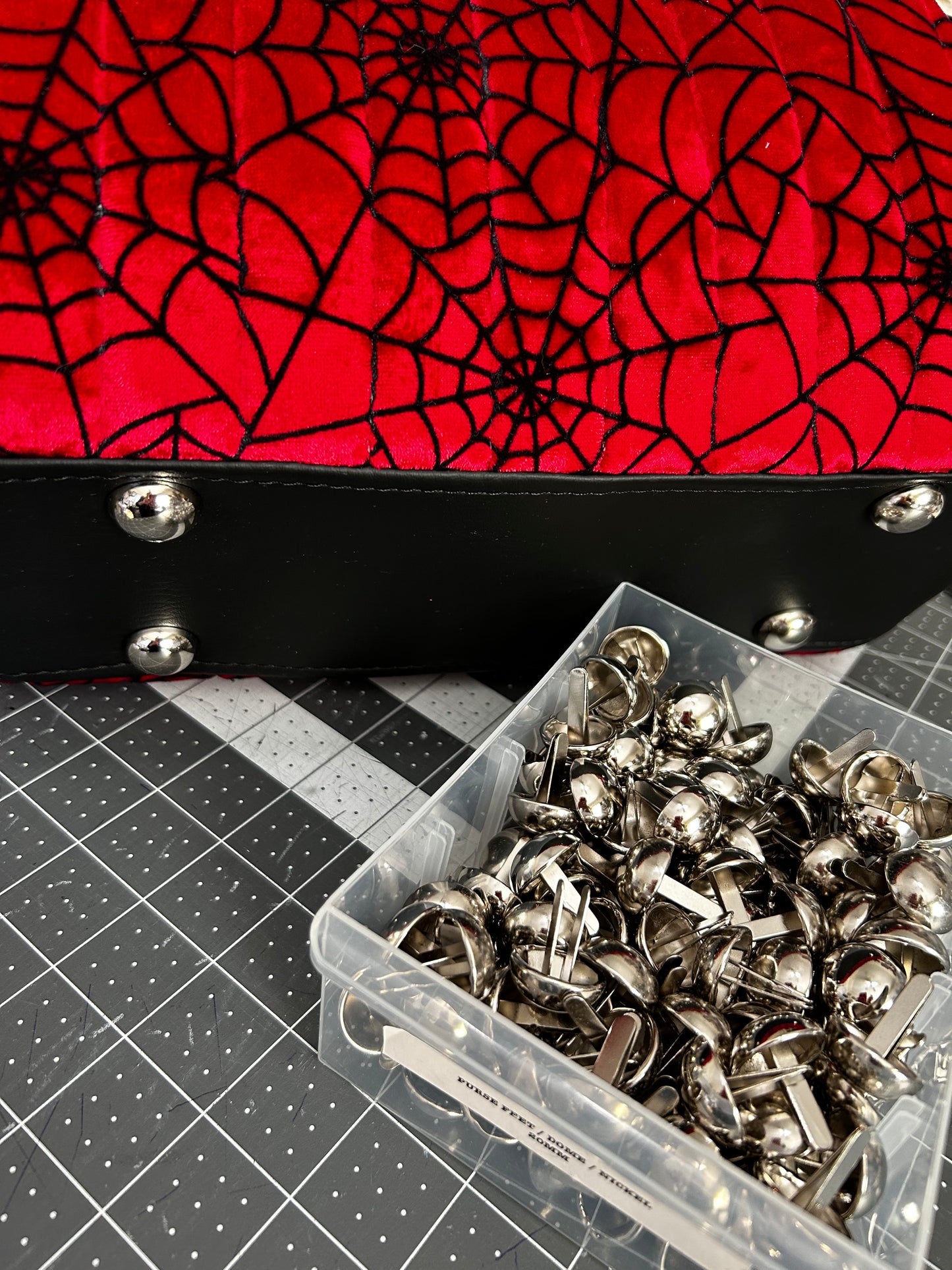 Crimson Webs Large Kisslock Handbag *Exclusive*