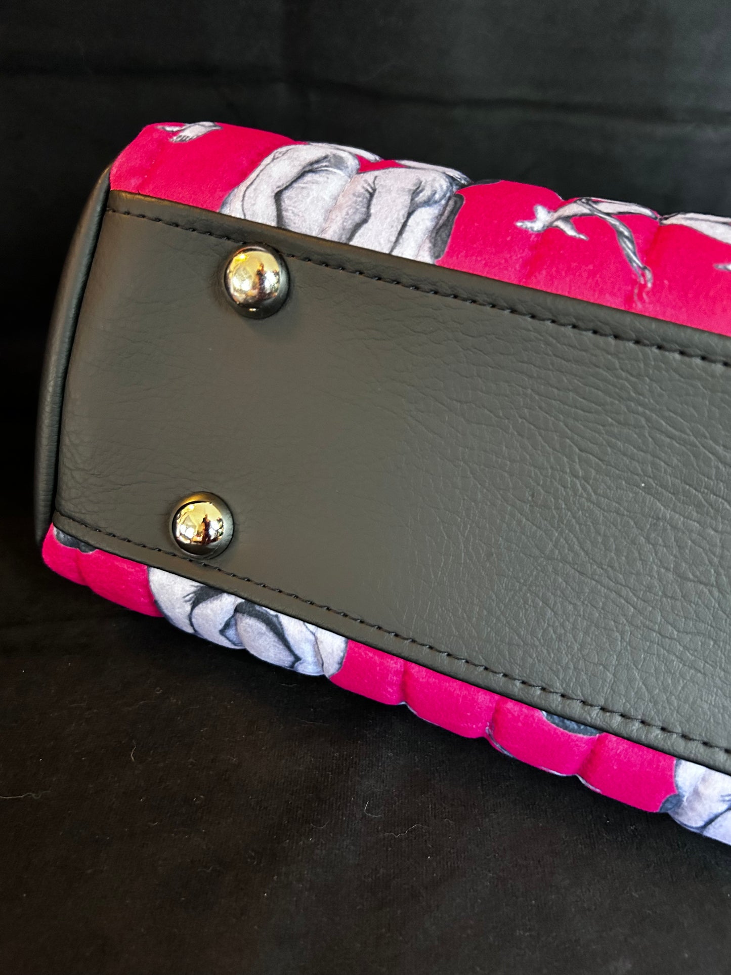 Conjoined Twins Large Kisslock Handbag