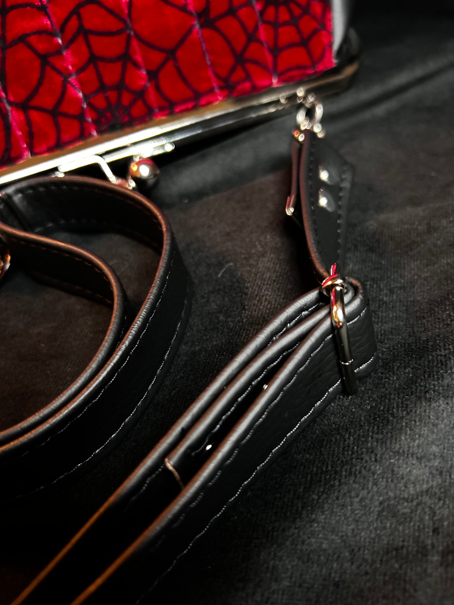 Crimson Webs Large Kisslock Handbag *Exclusive*