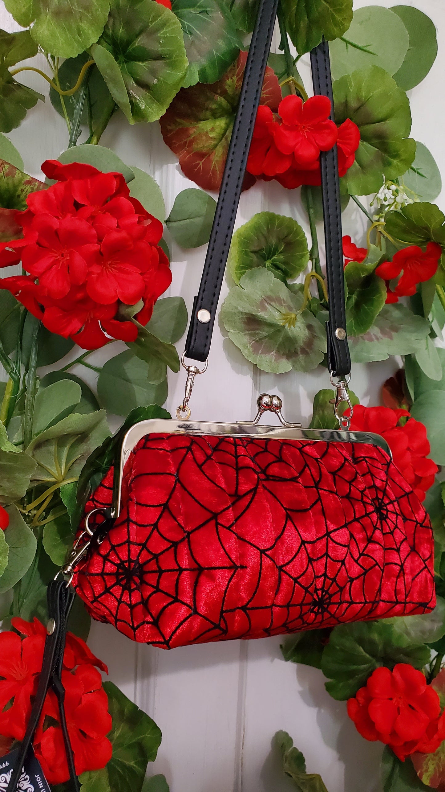 PRE-ORDER Crimson Webs Mini Kisslock Bag *Exclusive*