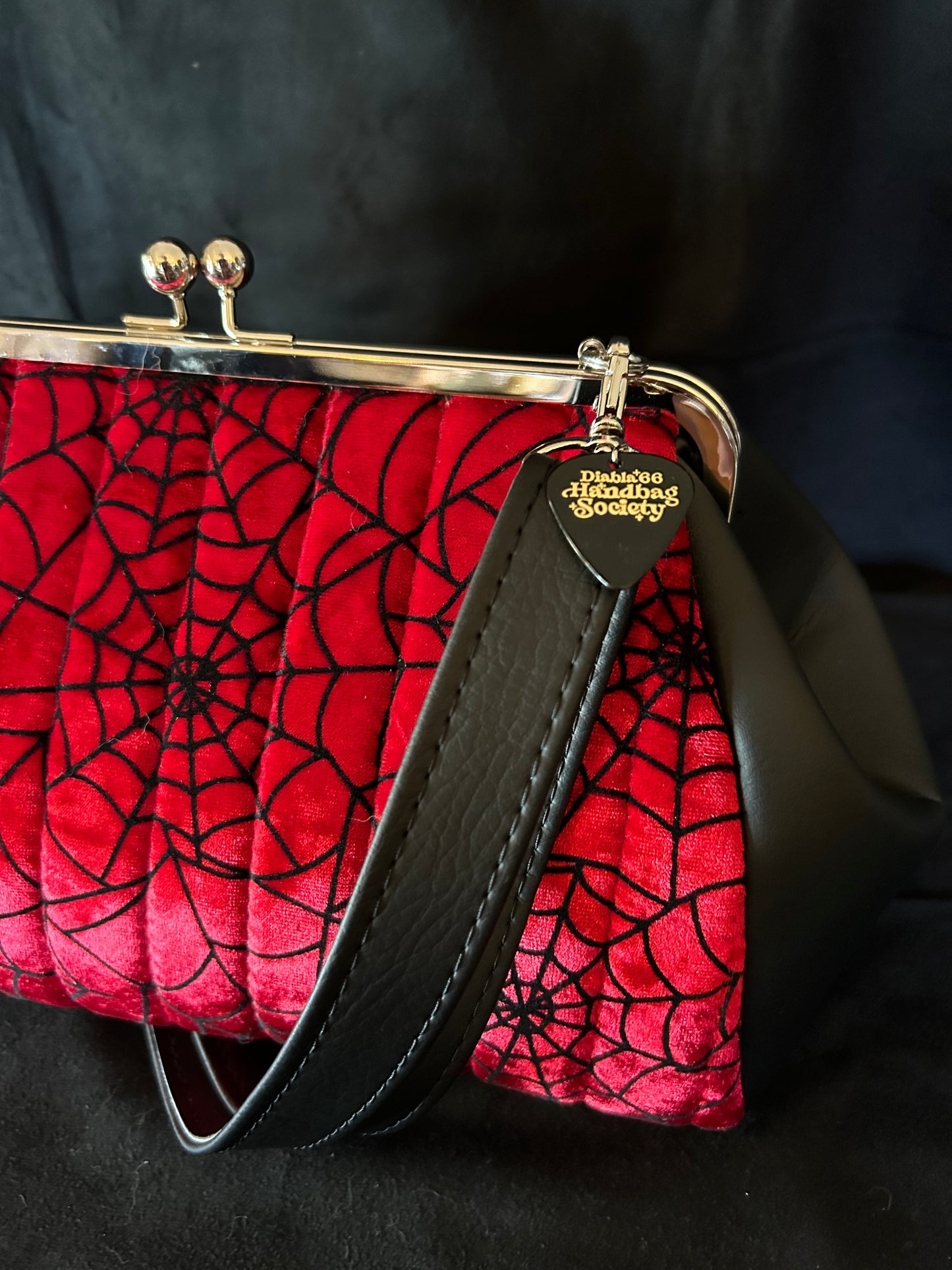 Crimson Webs Large Kisslock Handbag *Exclusive*